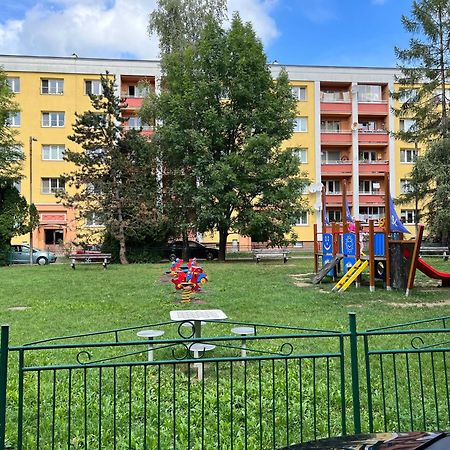 Simcity I Free Parking 24H Self Check-In Banská Bystrica Eksteriør bilde